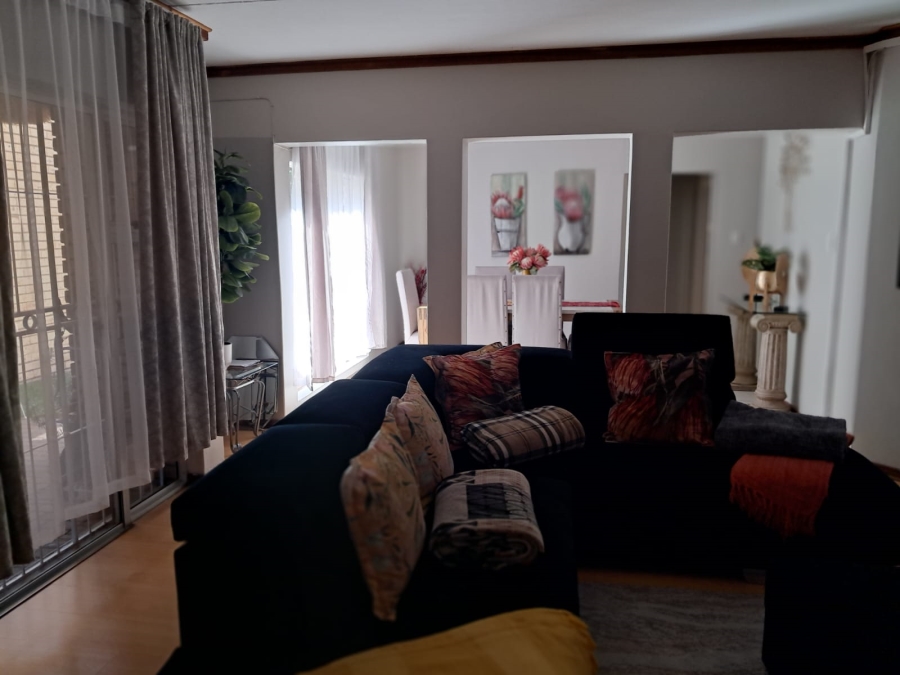 3 Bedroom Property for Sale in Flamingo Park Free State